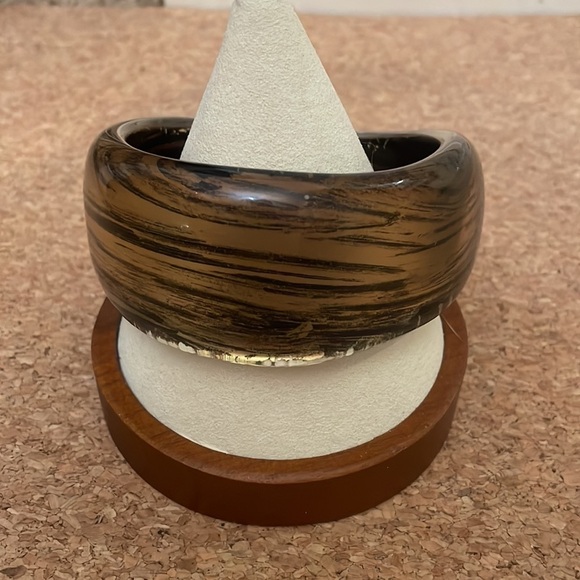 Chunky Asymmetric Clear Lucite Gold Brown Bangle Bracelet Vintage Retro Jewelry - Picture 3 of 7